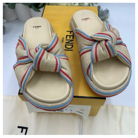 Fendi KNOT cursive sandals size 39.5 made in Italy - Picture 5 of 6